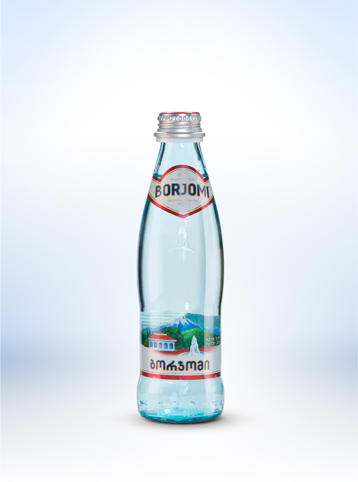картинка Минеральная вода  "Borjomi"